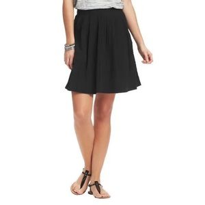 Ann Taylor LOFT Summer Stroll Skirt | Pleated Textured Black Mini Skirt - Size 4